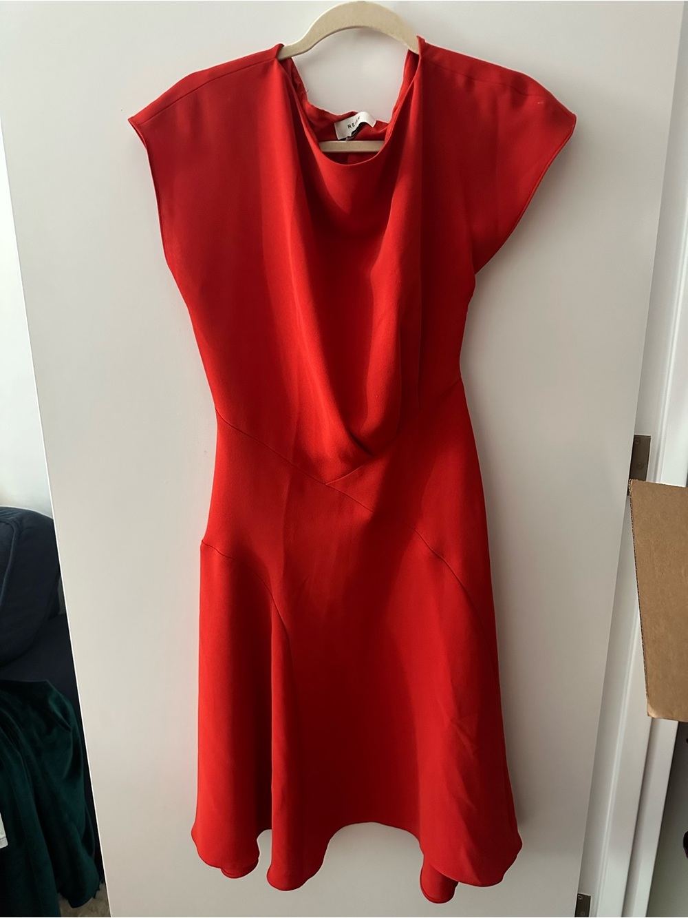 Reiss Elegant Red Cap-Sleeve Fit & Flare Dress